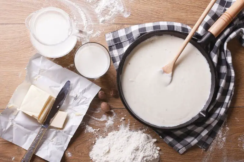 thicken pasta sauce with a roux