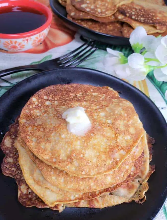 Low Carb Pumpkin Cheesecake Pancakes