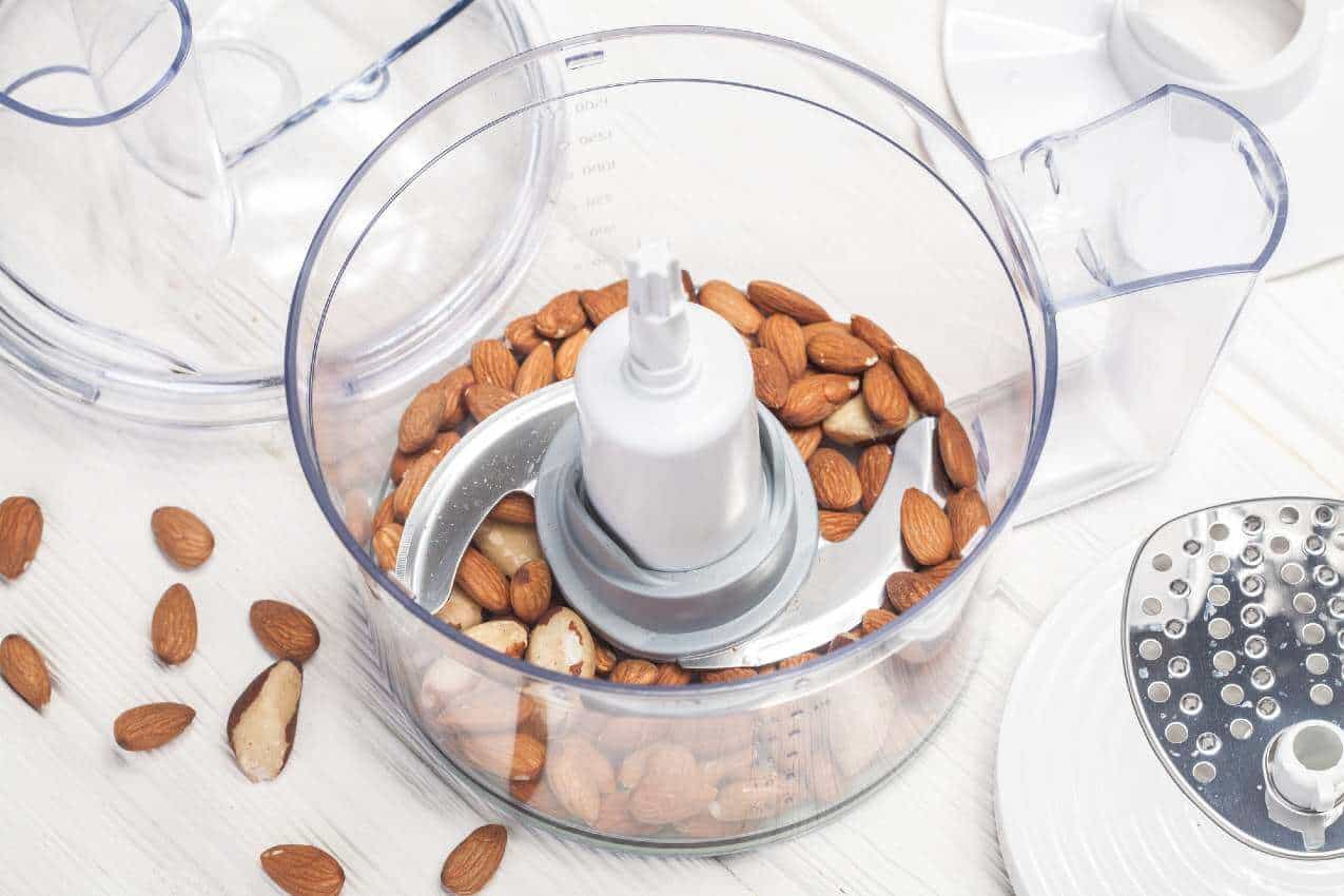 can you put nuts in a food processor