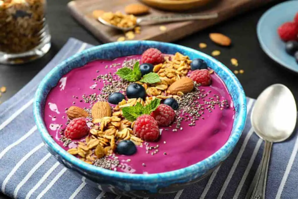 How to Make a Perfectly Thick Smoothie Bowl Tiny Kitchen Divas