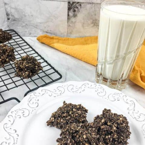 No-Bake Chocolate Peanut Butter Cookies