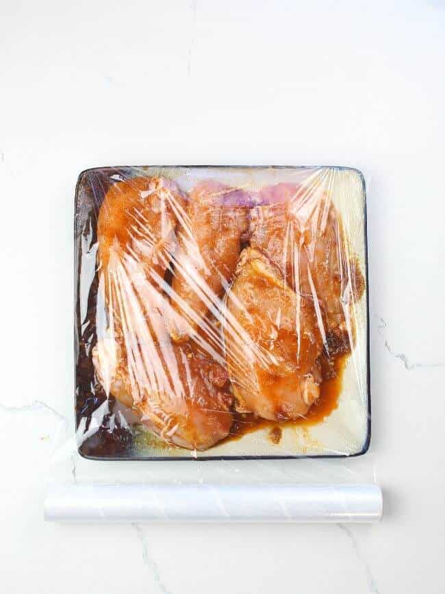 Marinating chicken