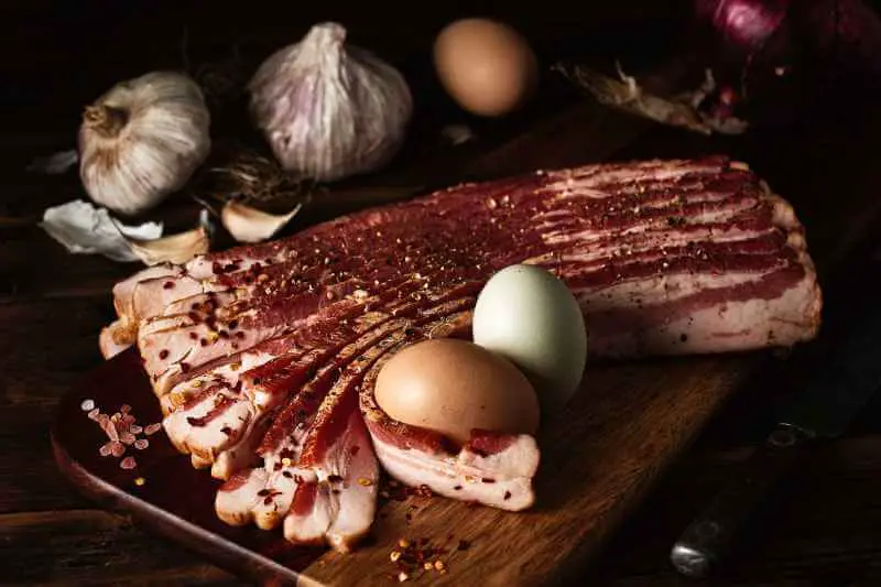 bacon garlic and eggs 