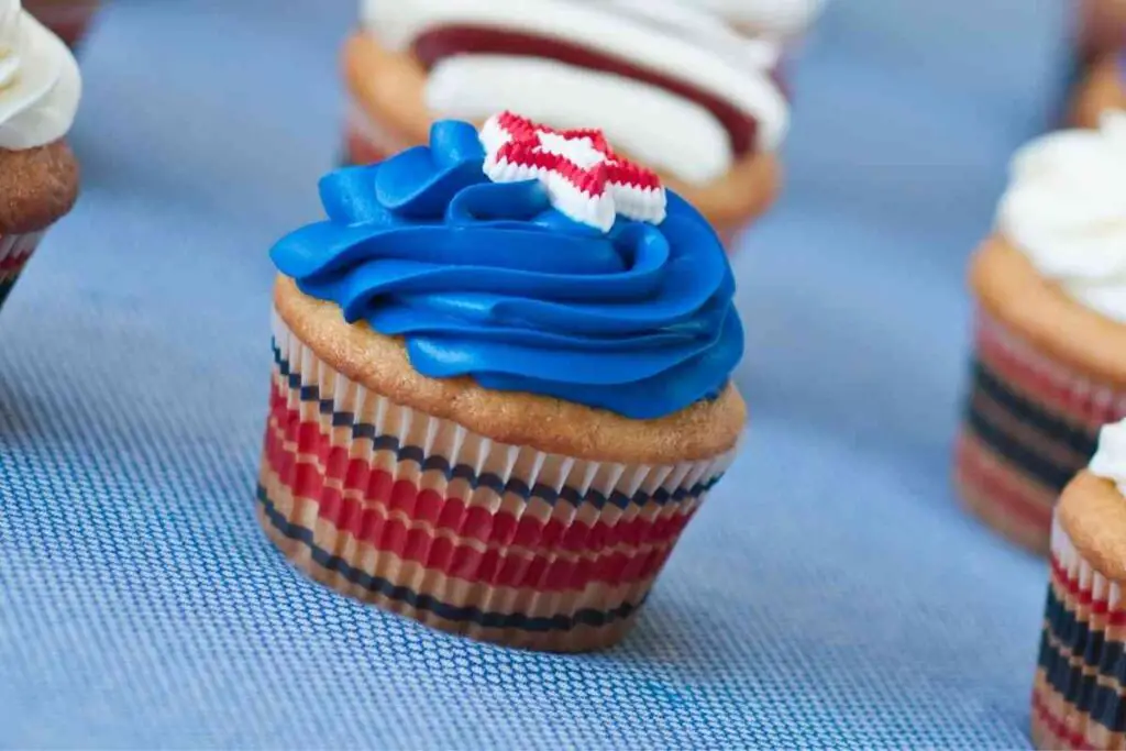 how to make navy blue icing
