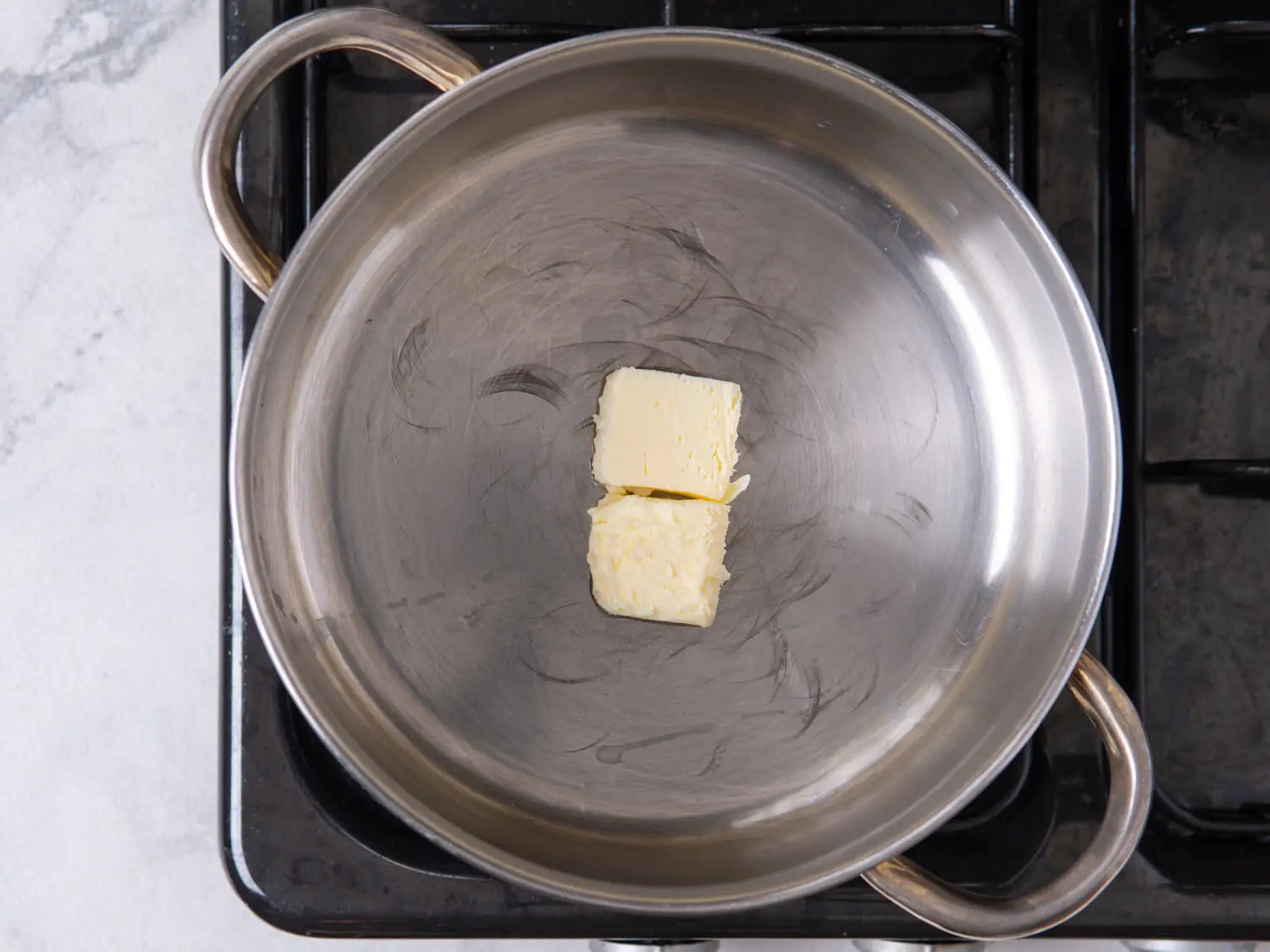 In a large saucepan over medium heat, melt the butter.